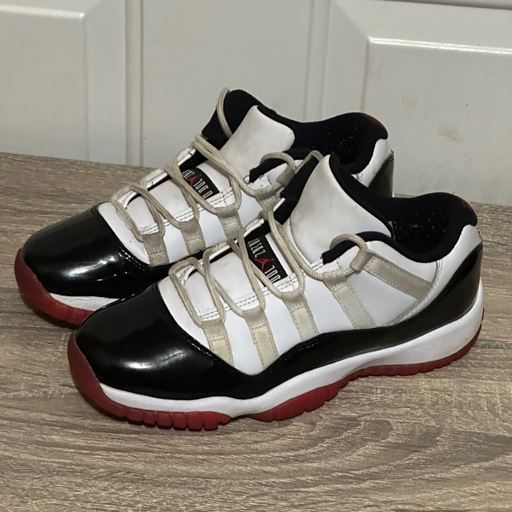 Nike Air Jordan 11 Retro Low GS 'Concord Bred' 2020  528896-160  Youth Size 5.5Y